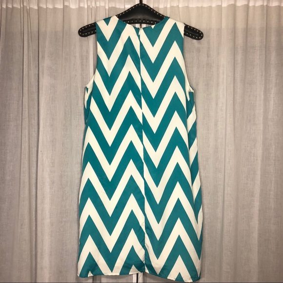 EVERLY Teal Chevron Stripe Shift Dress Medium - Picture 2 of 6